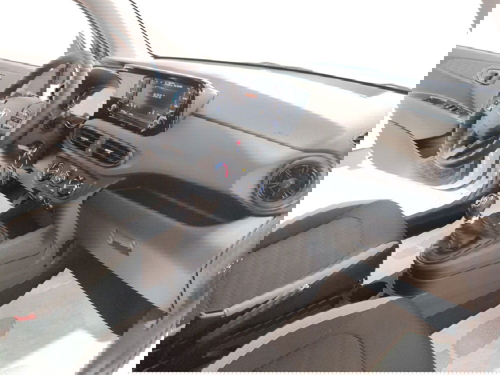 Hyundai i10 nuova a L'Aquila (12)