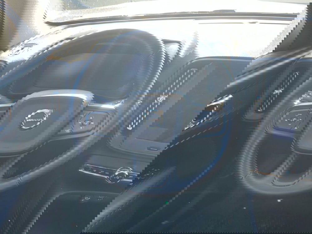 Volvo XC40 usata a Piacenza (12)