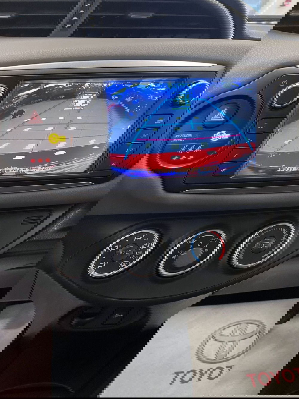 Toyota Yaris usata a Prato (12)