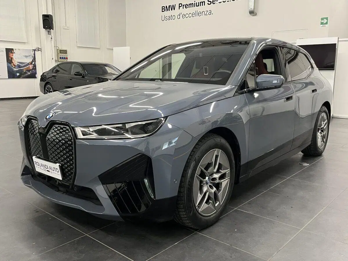BMW iX usata a Alessandria