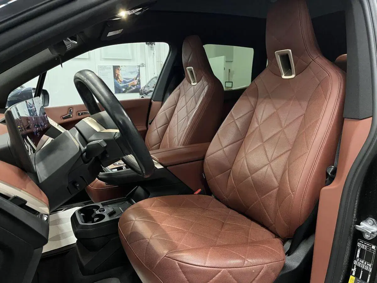 BMW iX usata a Alessandria (12)