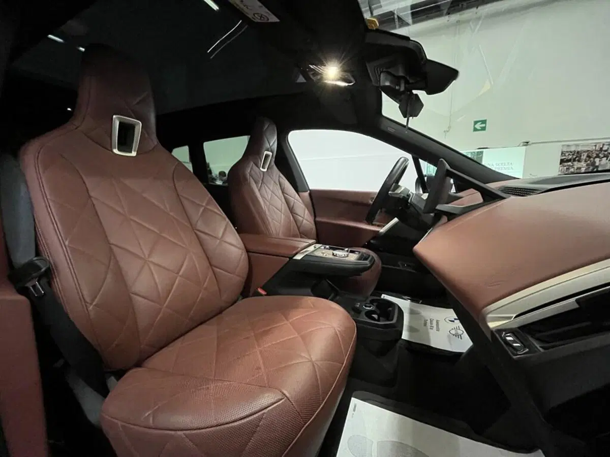 BMW iX usata a Alessandria (14)