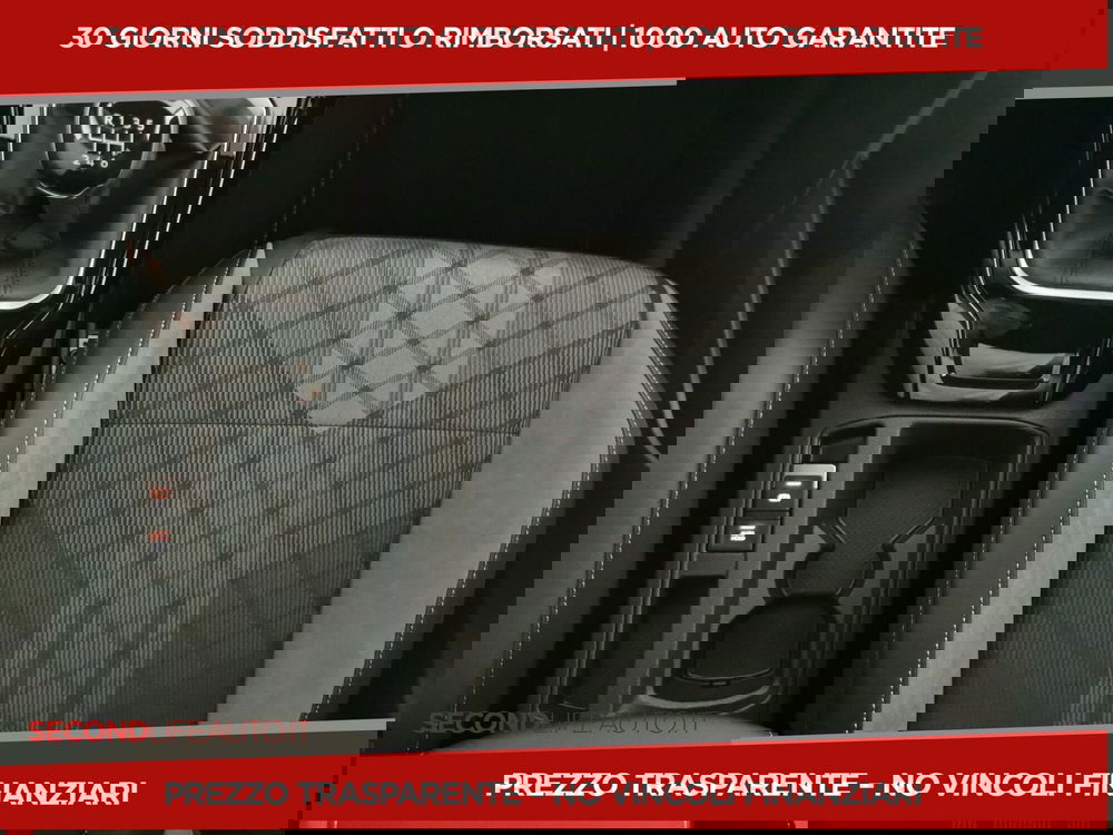 Volkswagen T-Roc nuova a Chieti (17)