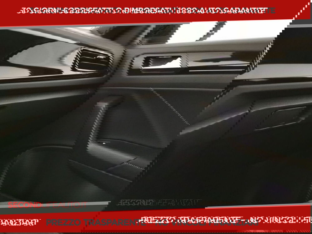 Volkswagen T-Roc nuova a Chieti (18)