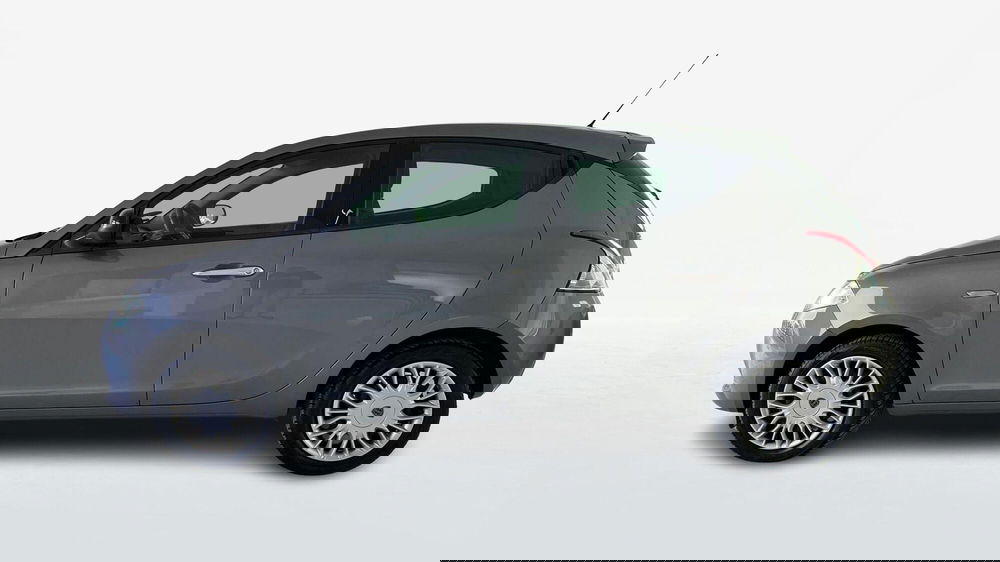 Lancia Ypsilon usata a Viterbo (3)