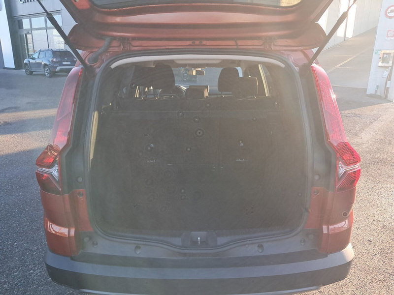 Dacia Jogger usata a Bologna (15)