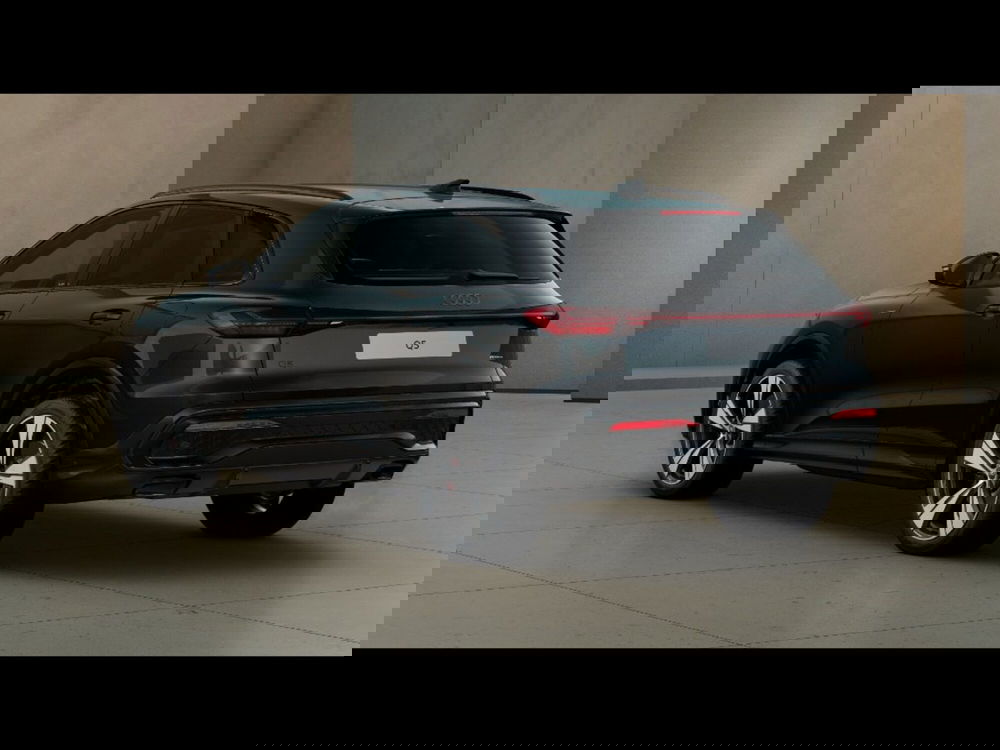 Audi Q5 Sportback nuova a Livorno (3)