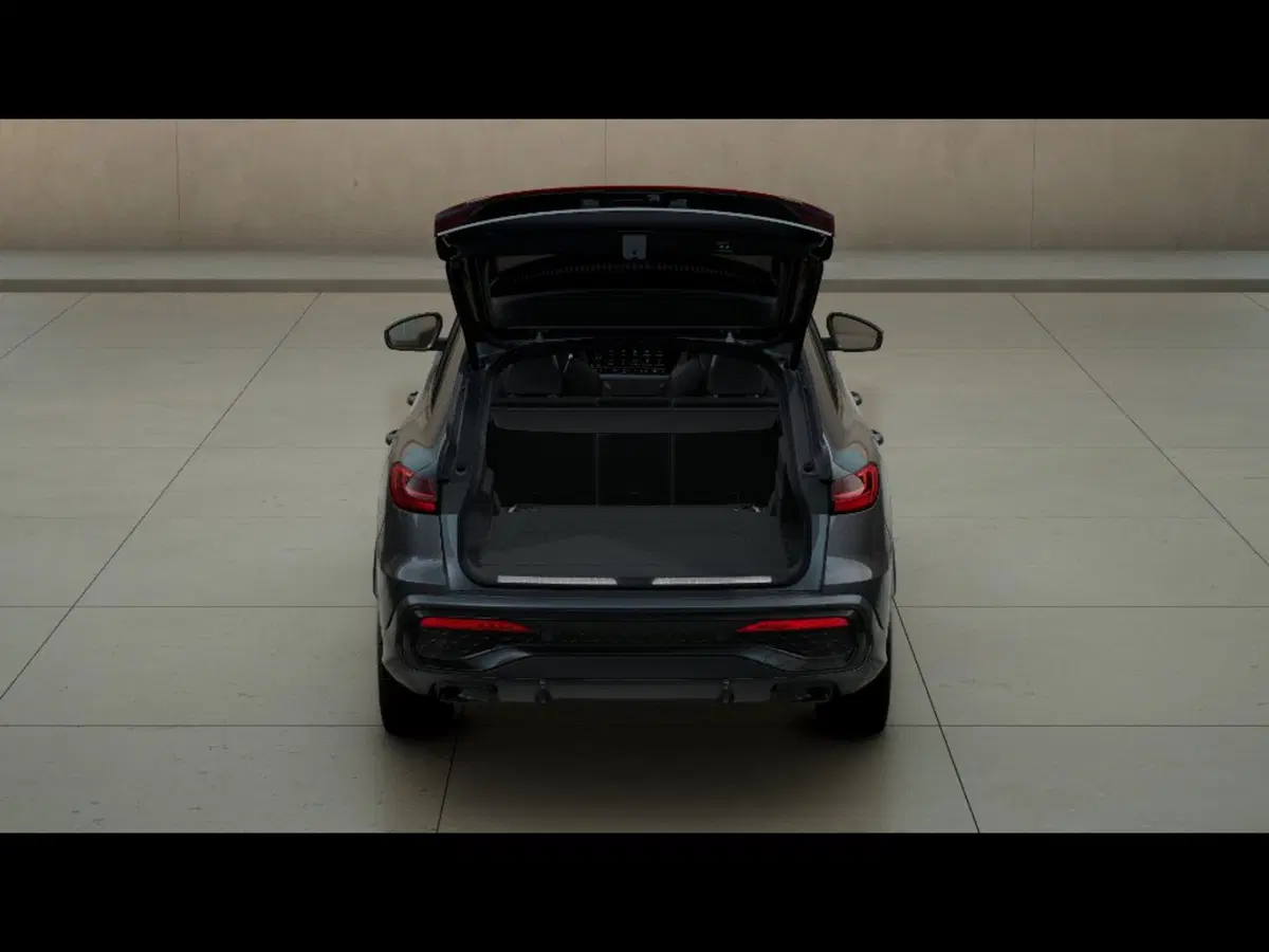 Audi Q5 Sportback nuova a Grosseto (5)
