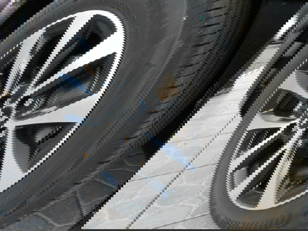 Mitsubishi Colt nuova a Pordenone (14)