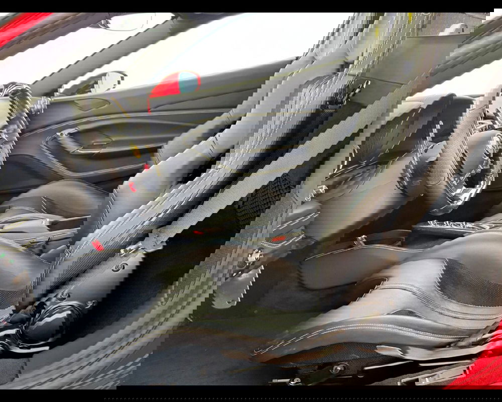 Ferrari F8 Coupé usata a Verona (12)