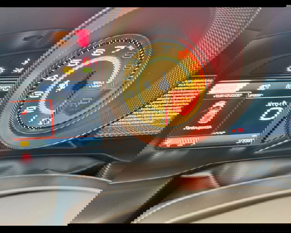 Ferrari F8 Coupé usata a Verona (15)