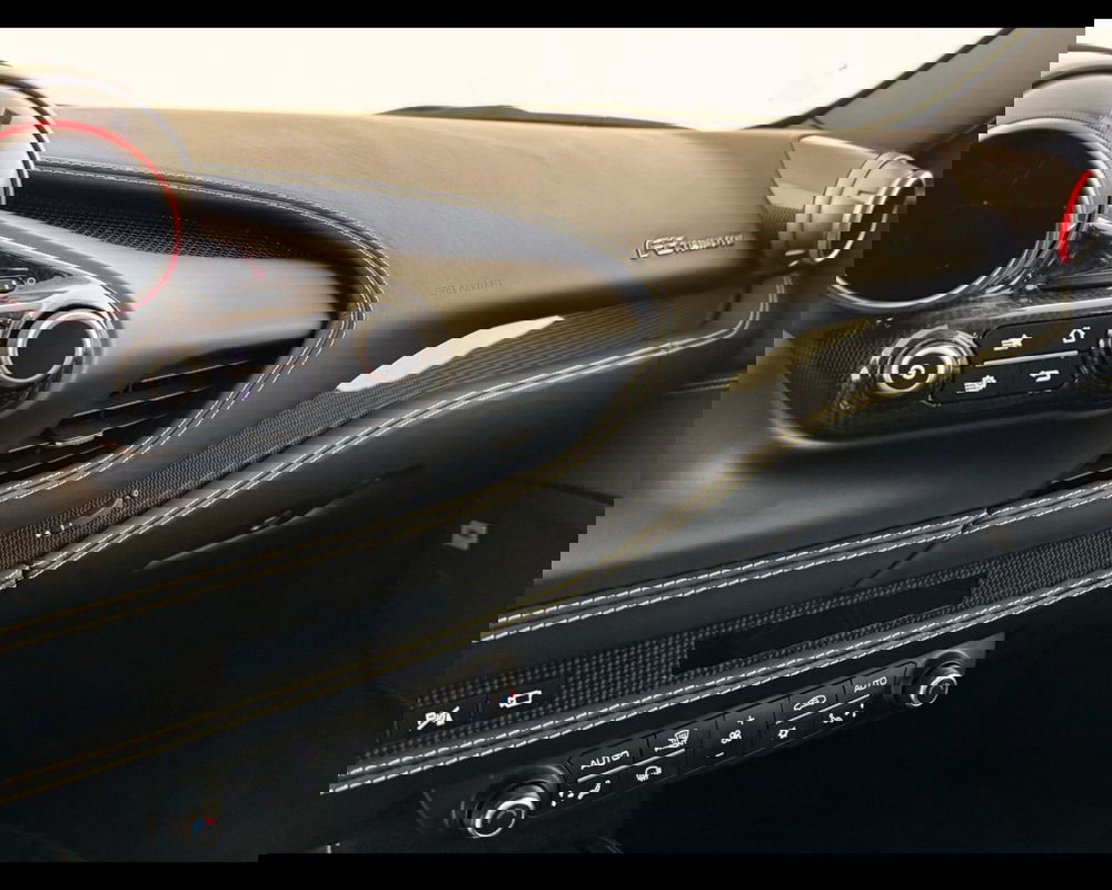 Ferrari F8 Coupé usata a Verona (17)