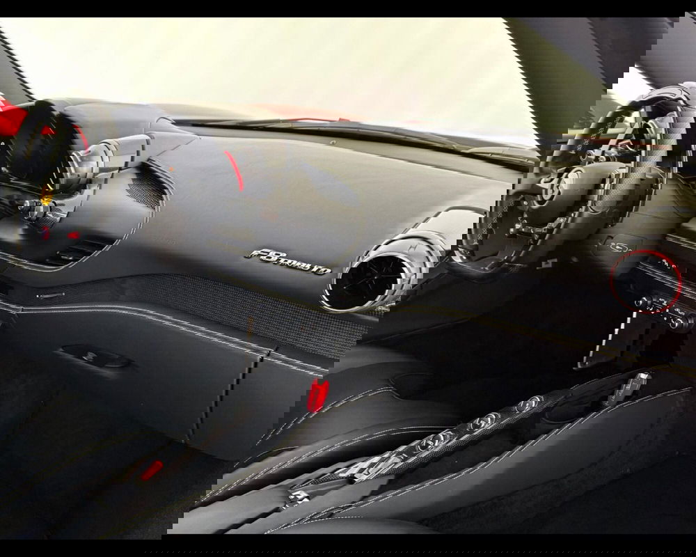 Ferrari F8 Coupé usata a Verona (20)