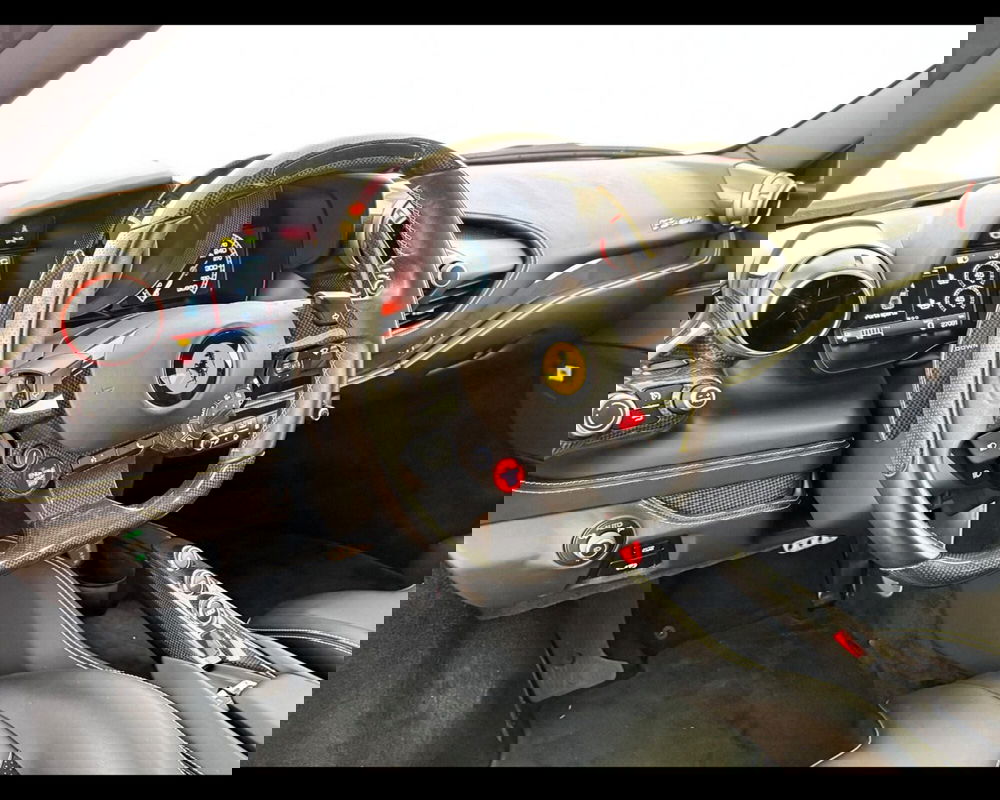 Ferrari F8 Coupé usata a Verona (5)