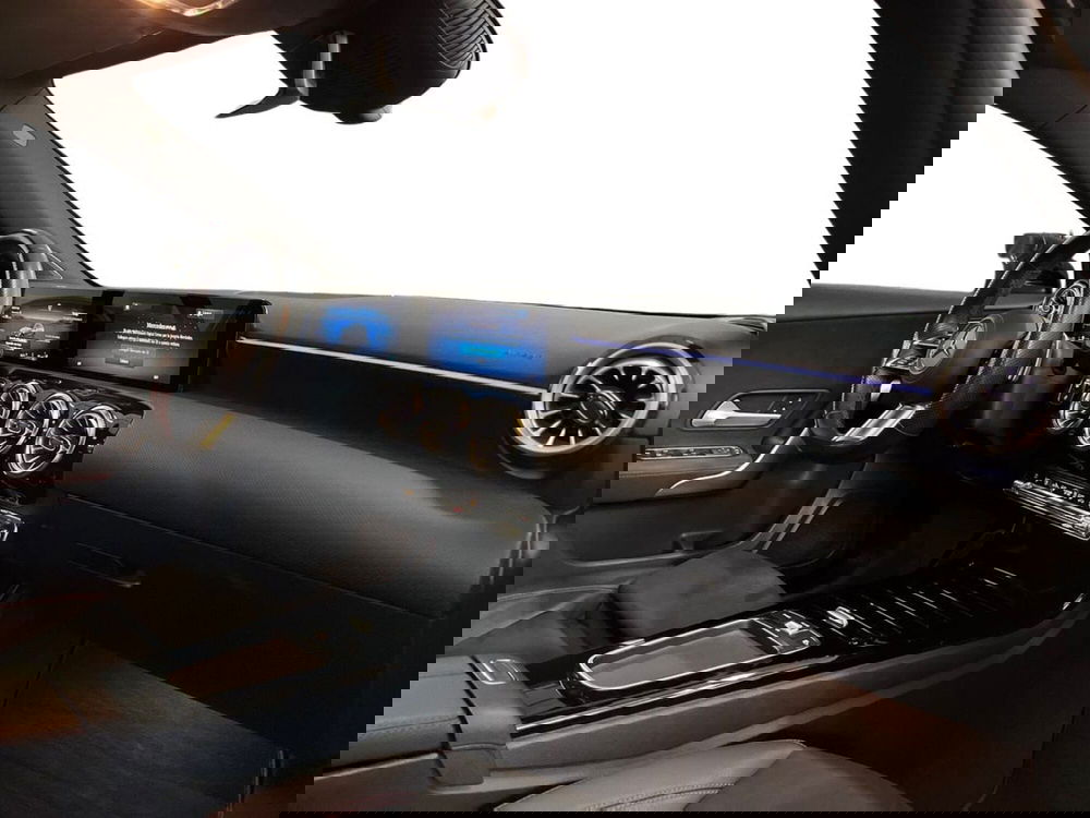 Mercedes-Benz Classe A usata a Bari (9)