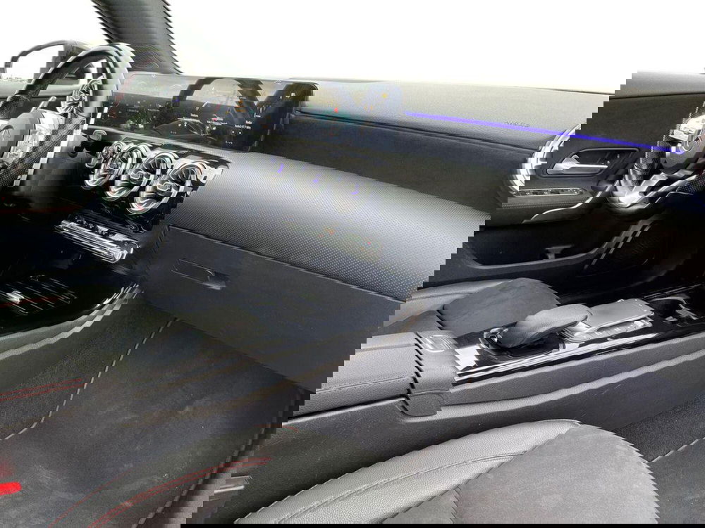 Mercedes-Benz Classe A usata a Bari (15)