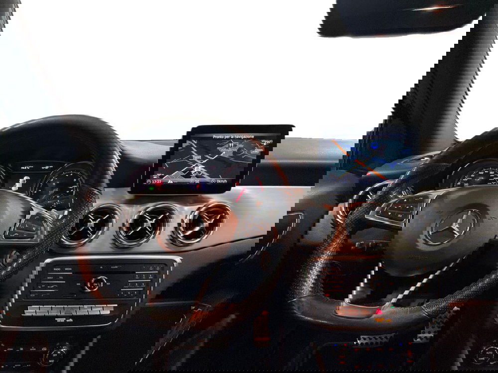 Mercedes-Benz GLA SUV usata a Macerata (11)