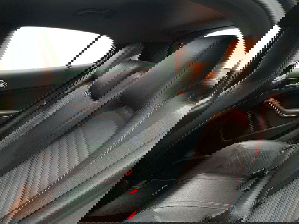 Mercedes-Benz GLA SUV usata a Macerata (13)