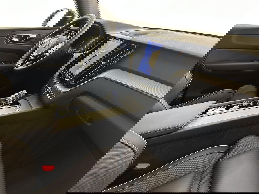 Volvo XC60 usata a Bergamo (10)