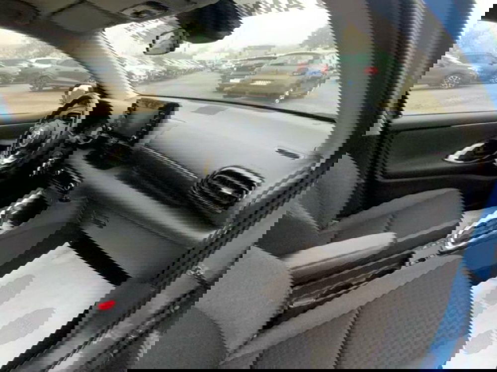 Toyota Yaris usata a Perugia (12)