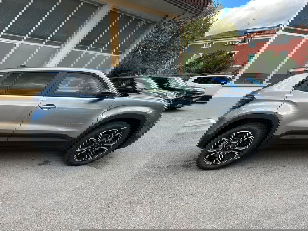 Jeep Avenger nuova a Salerno (11)