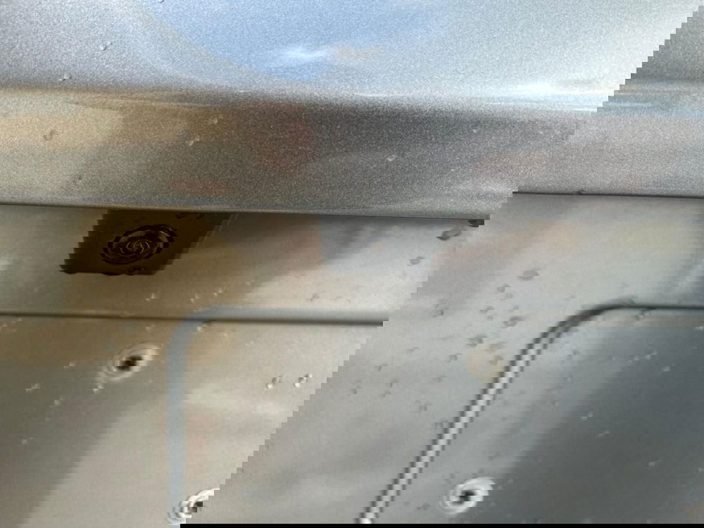 Jeep Avenger nuova a Salerno (13)