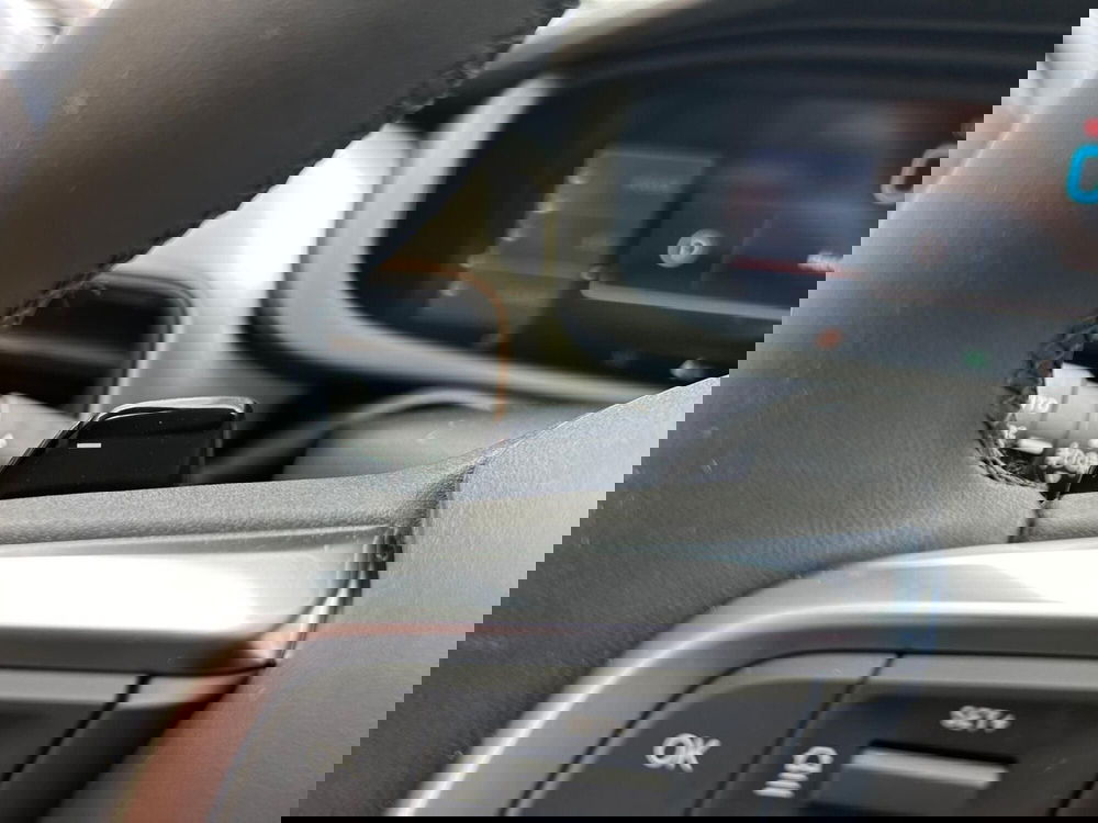 Jeep Avenger nuova a Salerno (19)