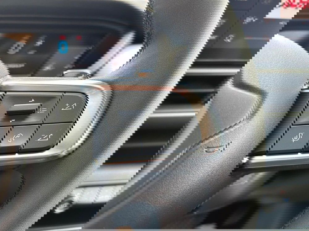 Jeep Avenger nuova a Salerno (20)