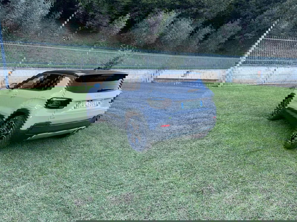 Jeep Avenger nuova a Salerno (3)