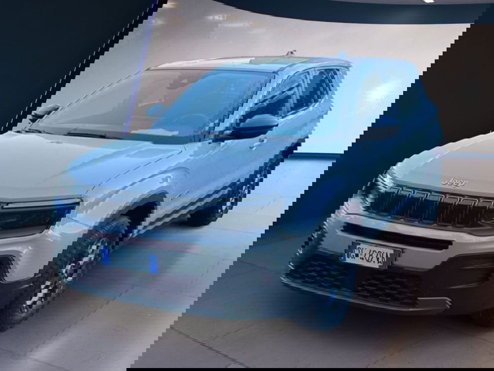 Jeep Avenger nuova a Salerno