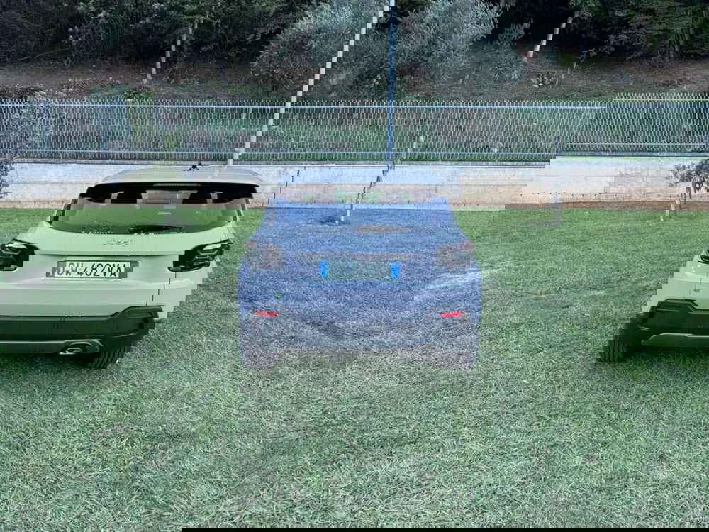 Jeep Avenger nuova a Salerno (11)