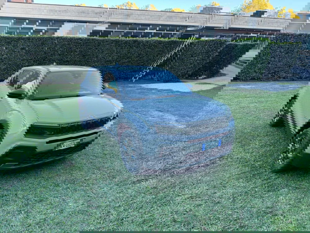 Jeep Avenger nuova a Salerno (2)