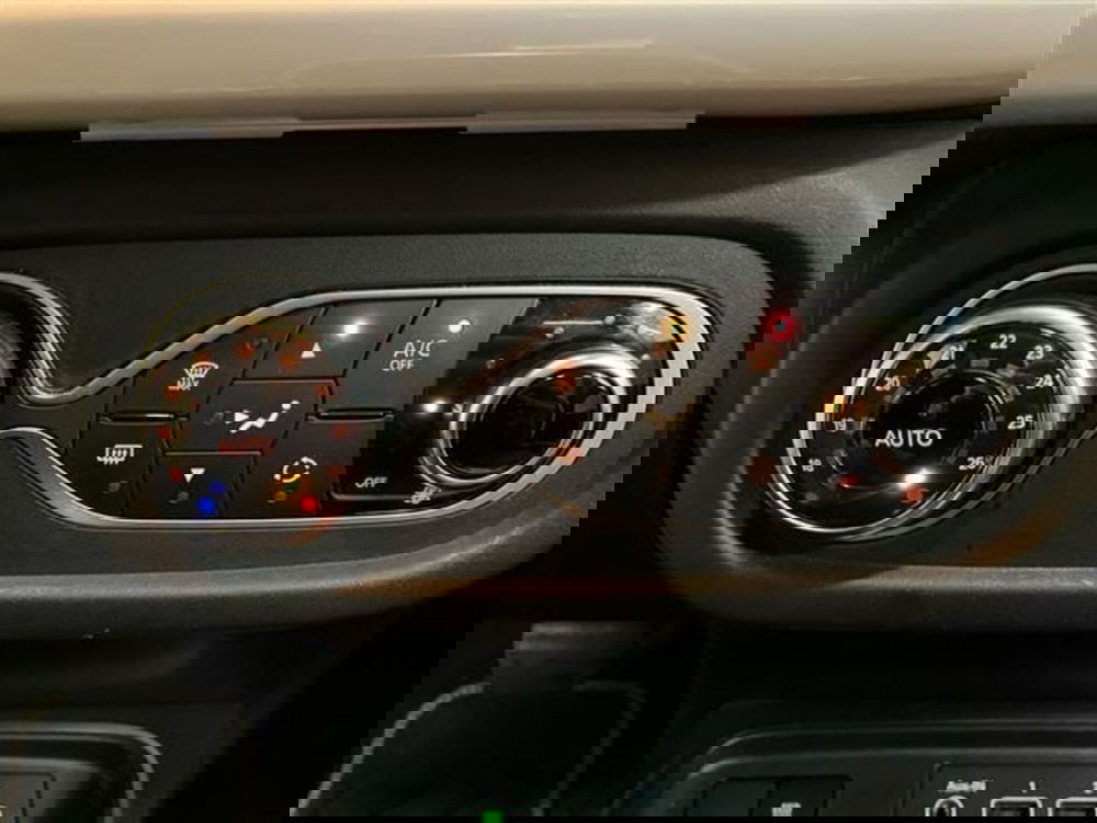 Renault Twingo usata a Como (19)