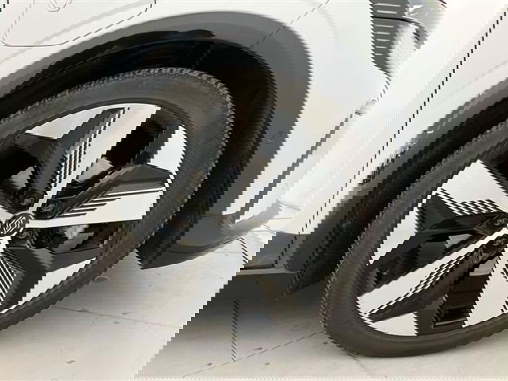 Renault Megane E-Tech Electric usata a Como (6)