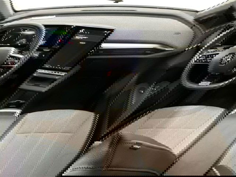 Renault Megane E-Tech Electric usata a Como (9)