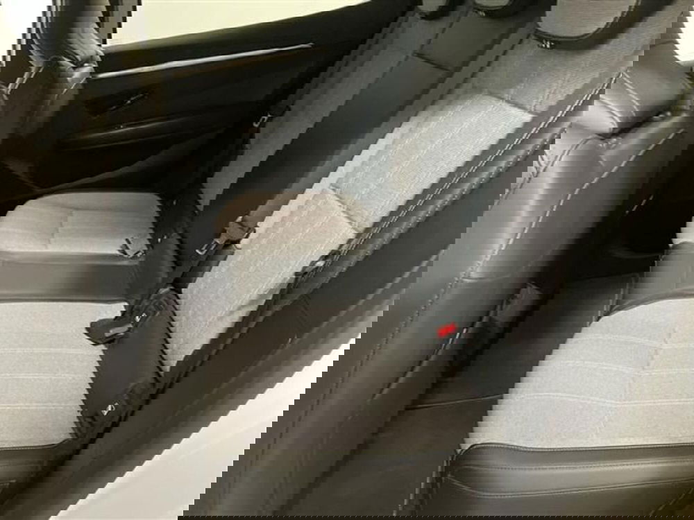 Renault Megane E-Tech Electric usata a Como (12)