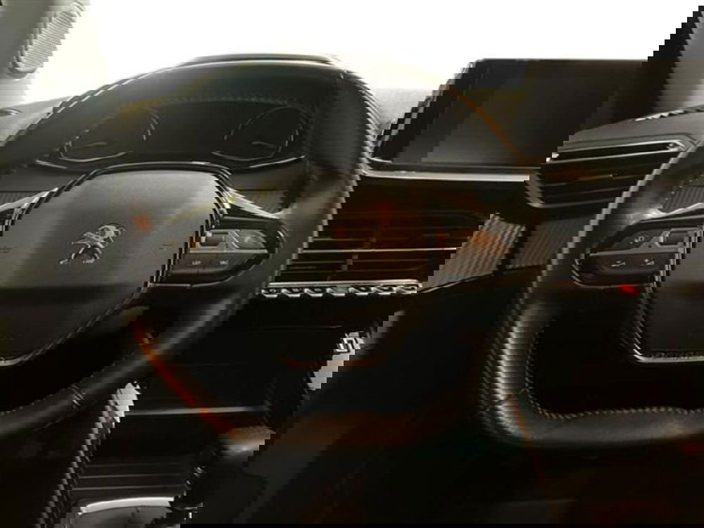 Peugeot 2008 usata a Como (19)