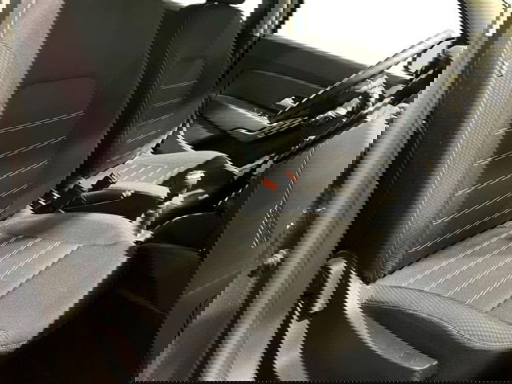 Dacia Duster usata a Como (11)