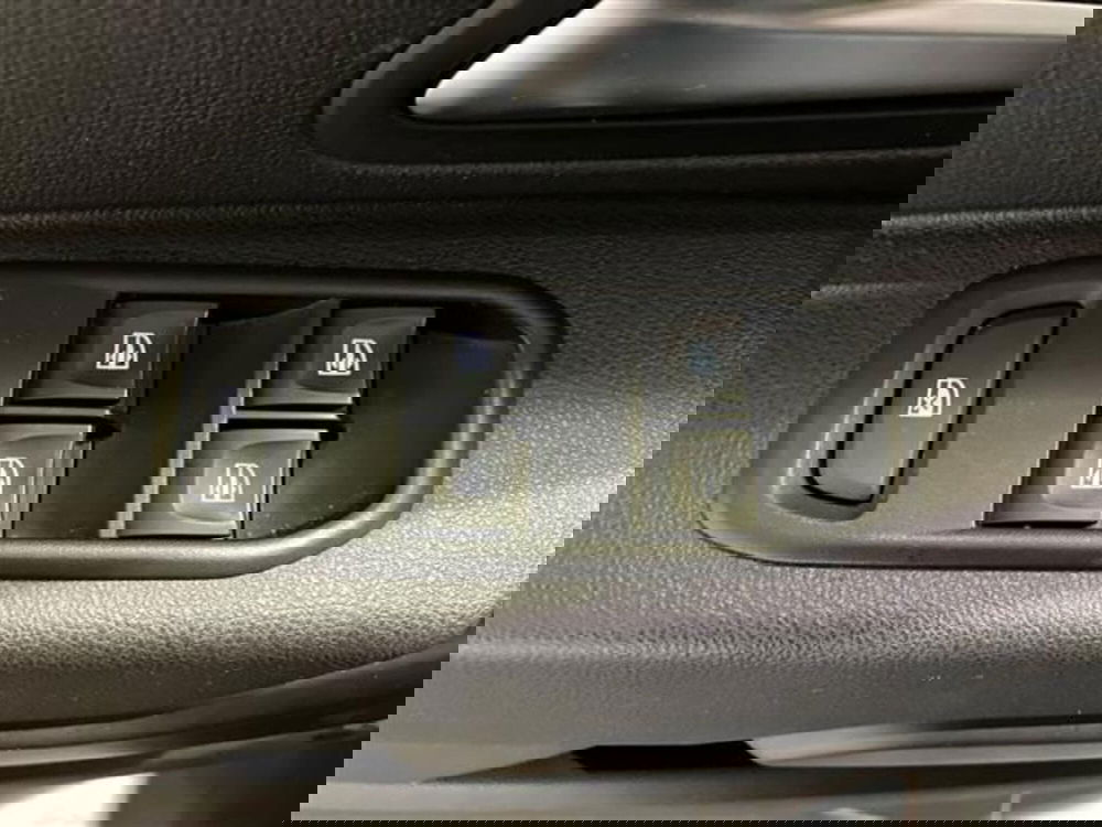 Dacia Duster usata a Como (17)