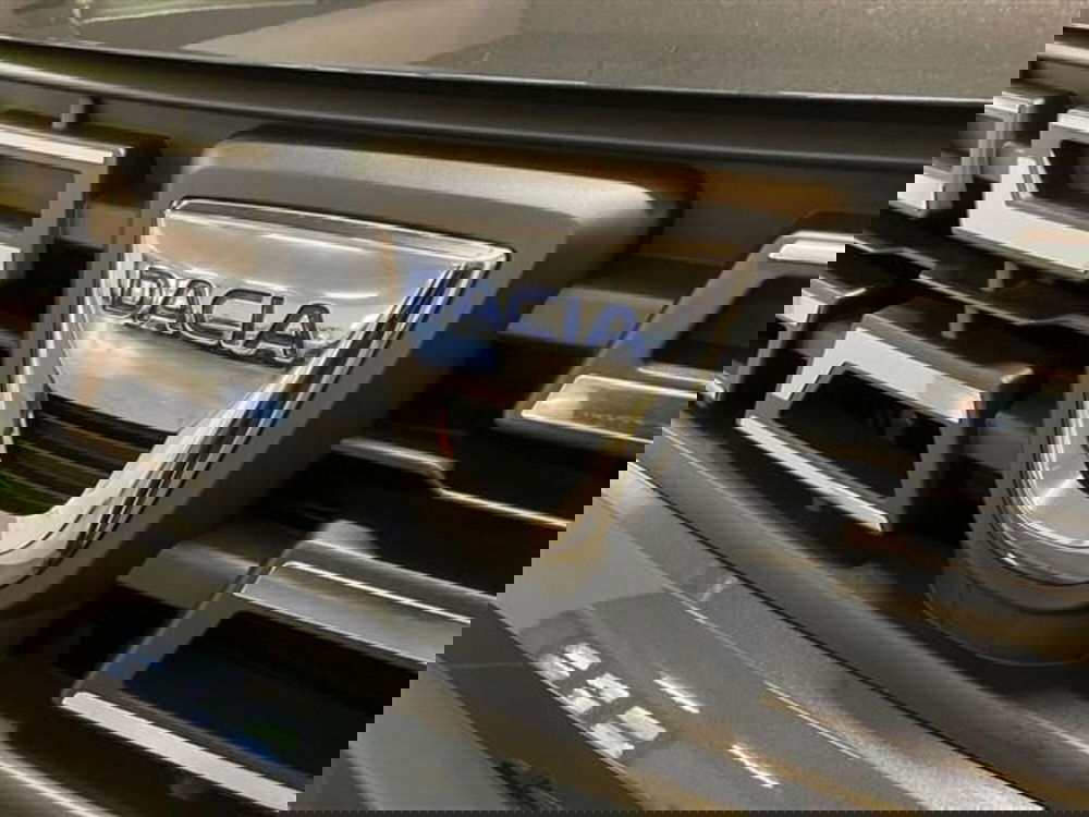 Dacia Duster usata a Como (19)