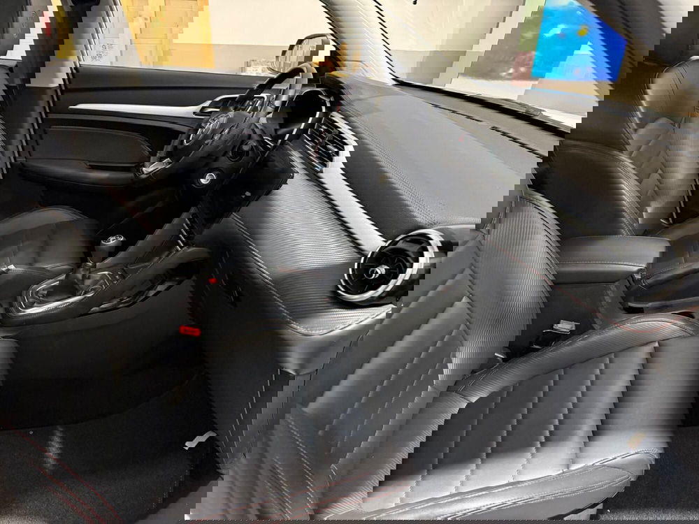 Mg ZS usata a Massa-Carrara (19)