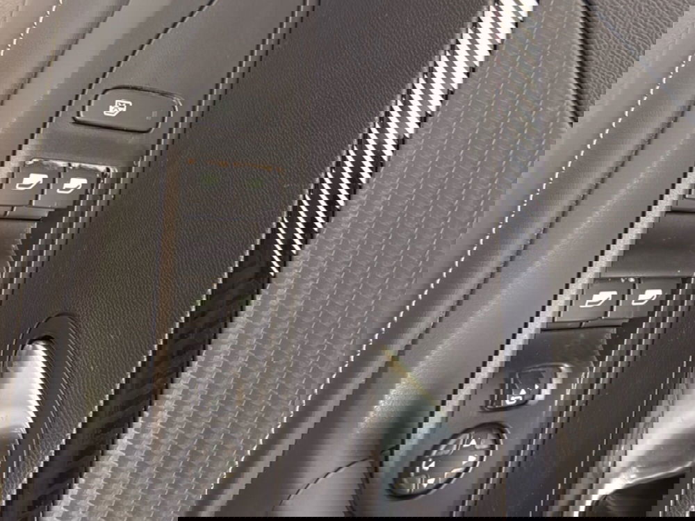 Peugeot 2008 usata a Palermo (7)