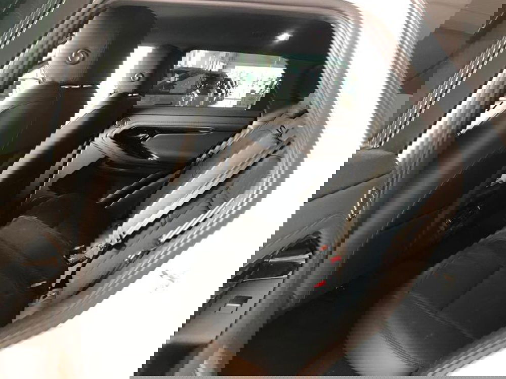 Land Rover Range Rover Evoque usata a Venezia (7)
