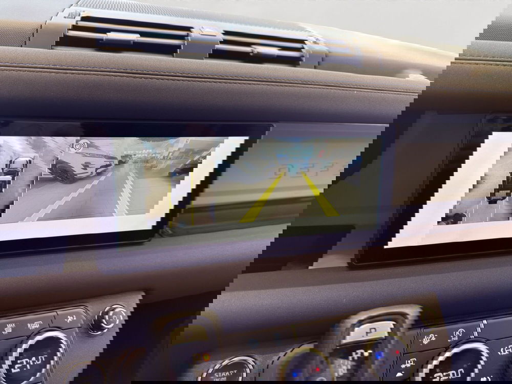 Land Rover Defender usata a Latina (13)