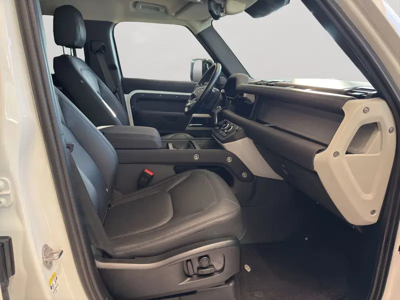 Land Rover Defender usata a Latina (3)