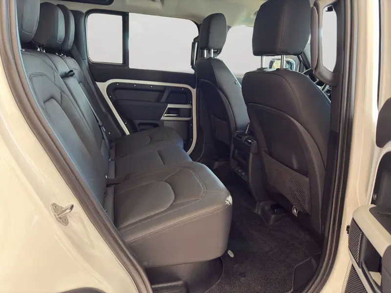 Land Rover Defender usata a Latina (5)