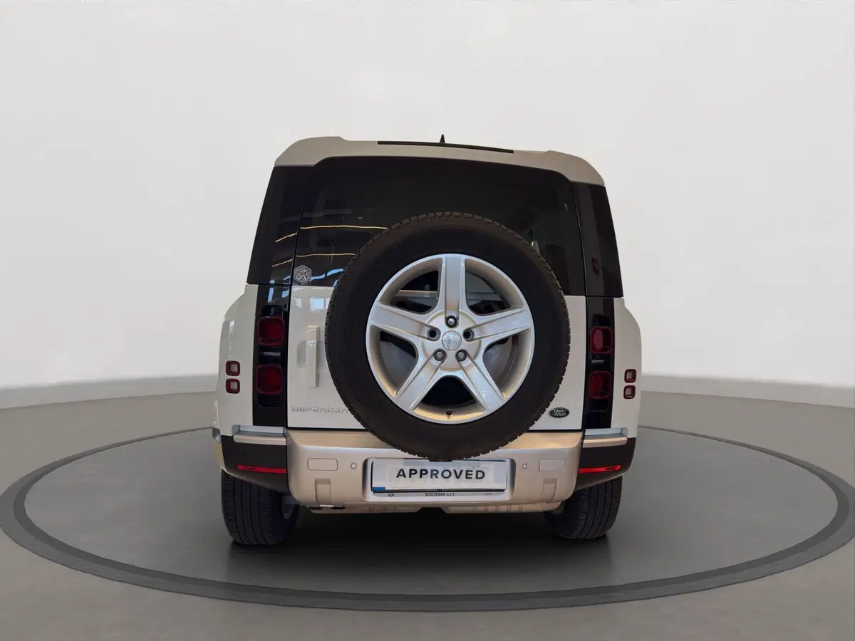 Land Rover Defender usata a Latina (7)