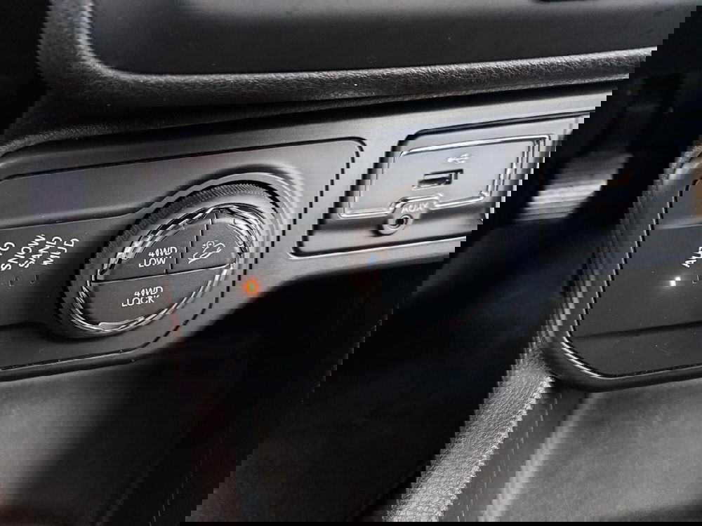 Jeep Renegade usata a Pavia (8)