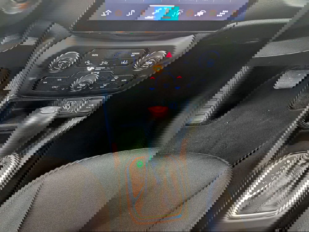 Jeep Renegade usata a Milano (12)