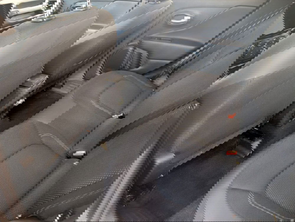 Jeep Renegade usata a Milano (17)